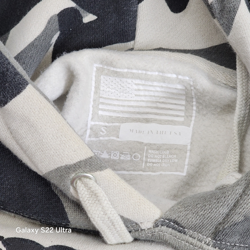 Camouflage Hoodie for Men - Picture 3 of 3